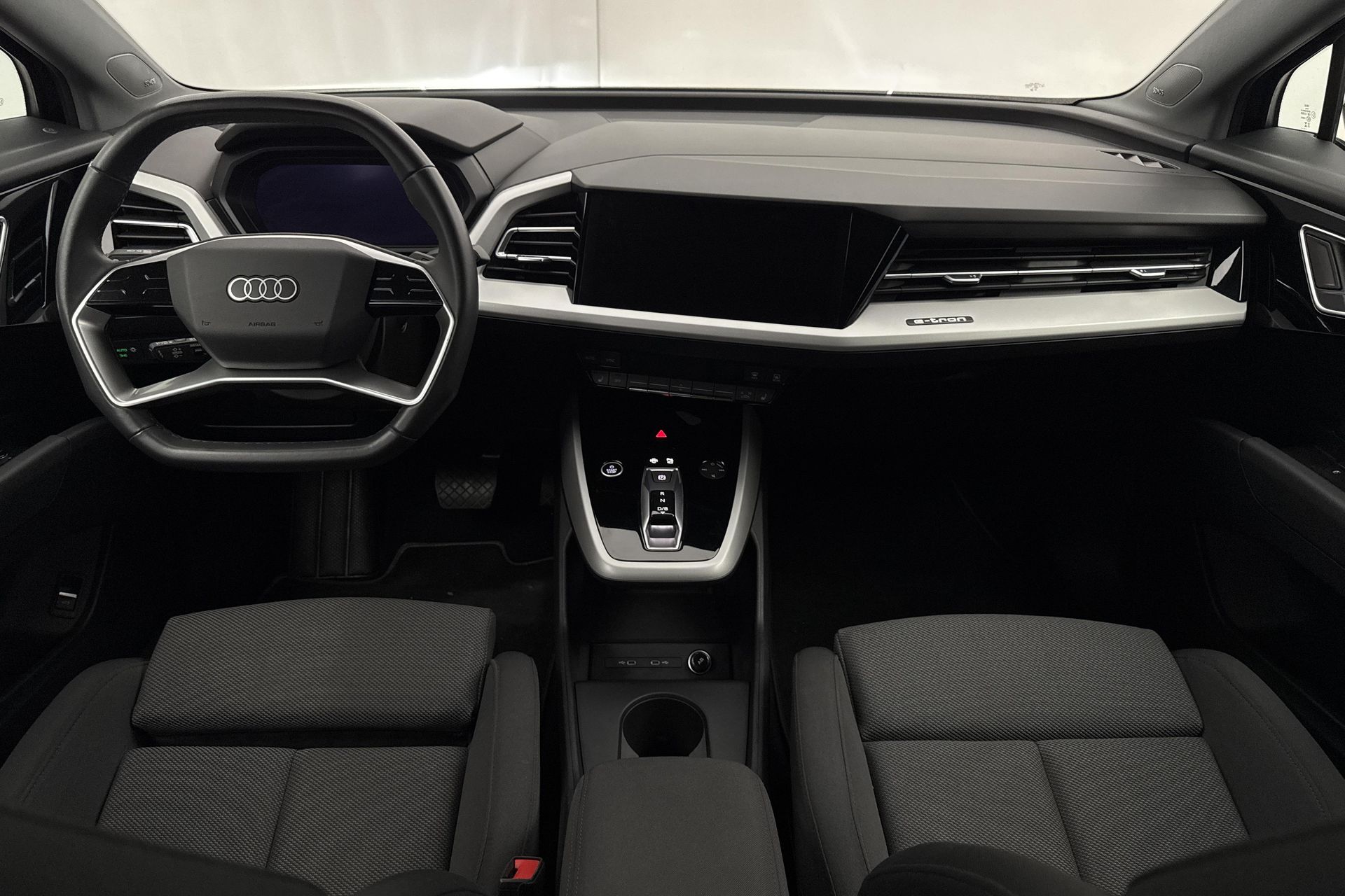 Audi Q4 e-tron Q4 45 e-tron quattro 2024, bild 7/10