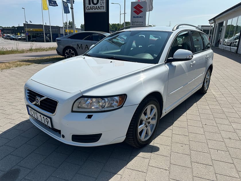 Bild 1 av Volvo V50 T5 (230 hk) Kinetic DRAGKROK