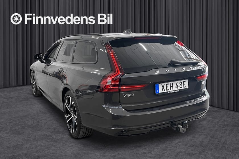 Bild 2 av Volvo V90 Recharge T8 Ultimate Dark *DRAG/360-KAMERA/H&K/SKINN*