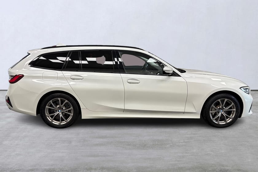 Bild 3 av BMW 330e xDrive Touring 