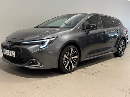 Toyota Corolla Touring Sports Hybrid / Dragrkok / Sensorer / Backkamera /