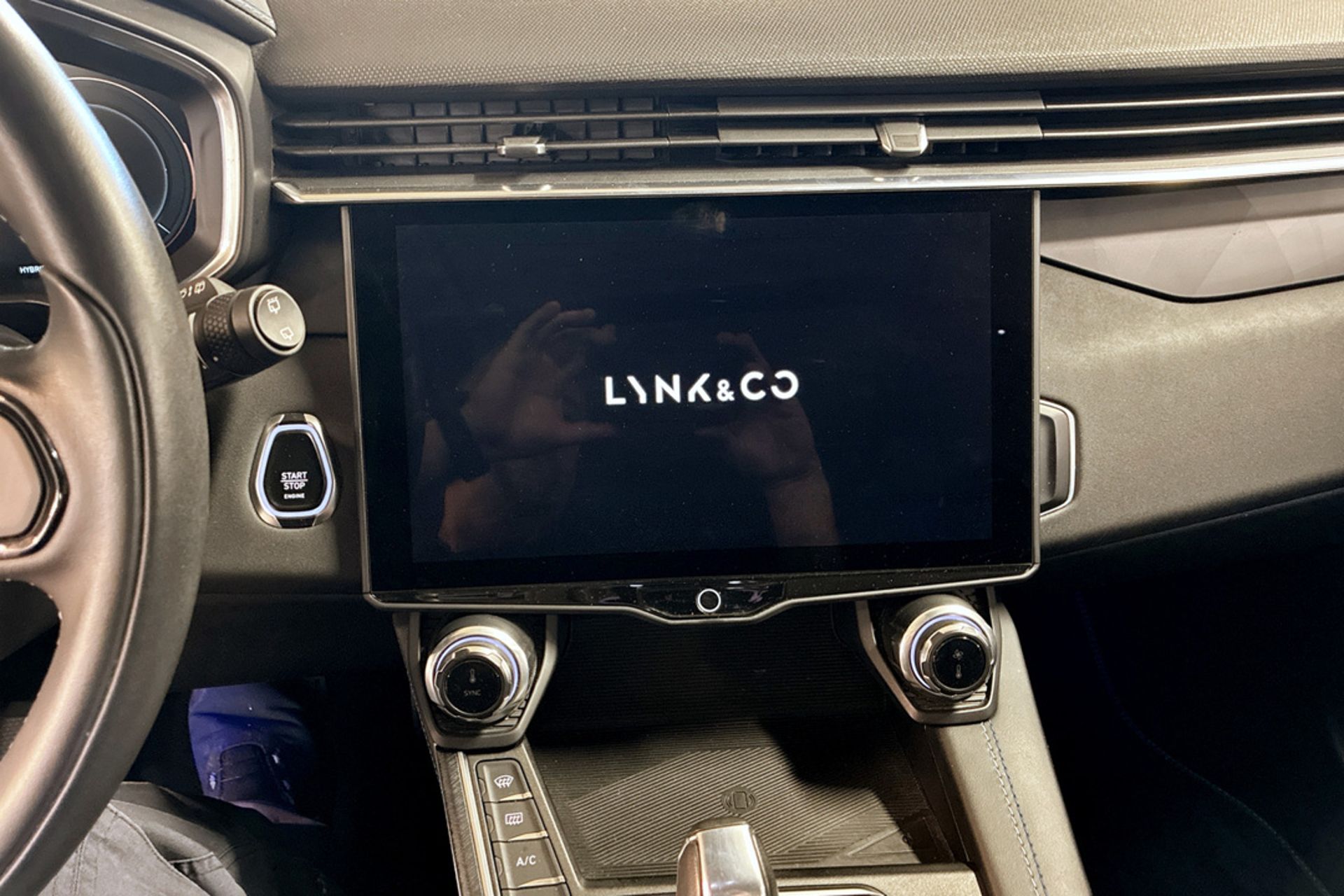 Lynk & Co 01 PHEV 2022, bild 6/9