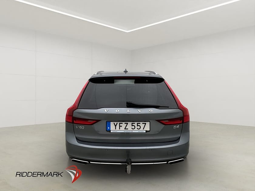 Bild 5 av Volvo V90 D4 190hk Momentum Advanced Kamera VOC Dragkrok