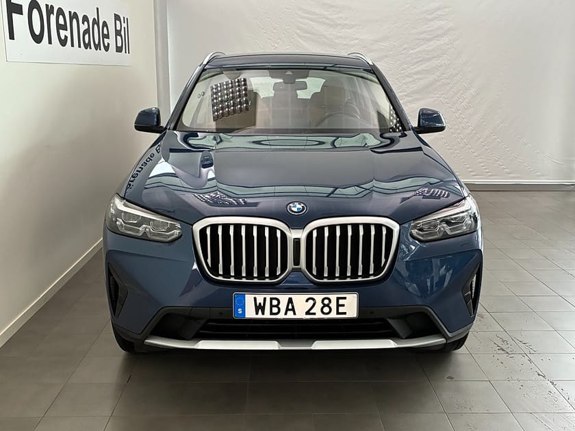 Bild 2 av BMW X3 xDrive30e Nav Drag HiFi Backkamera 18" Park Assist