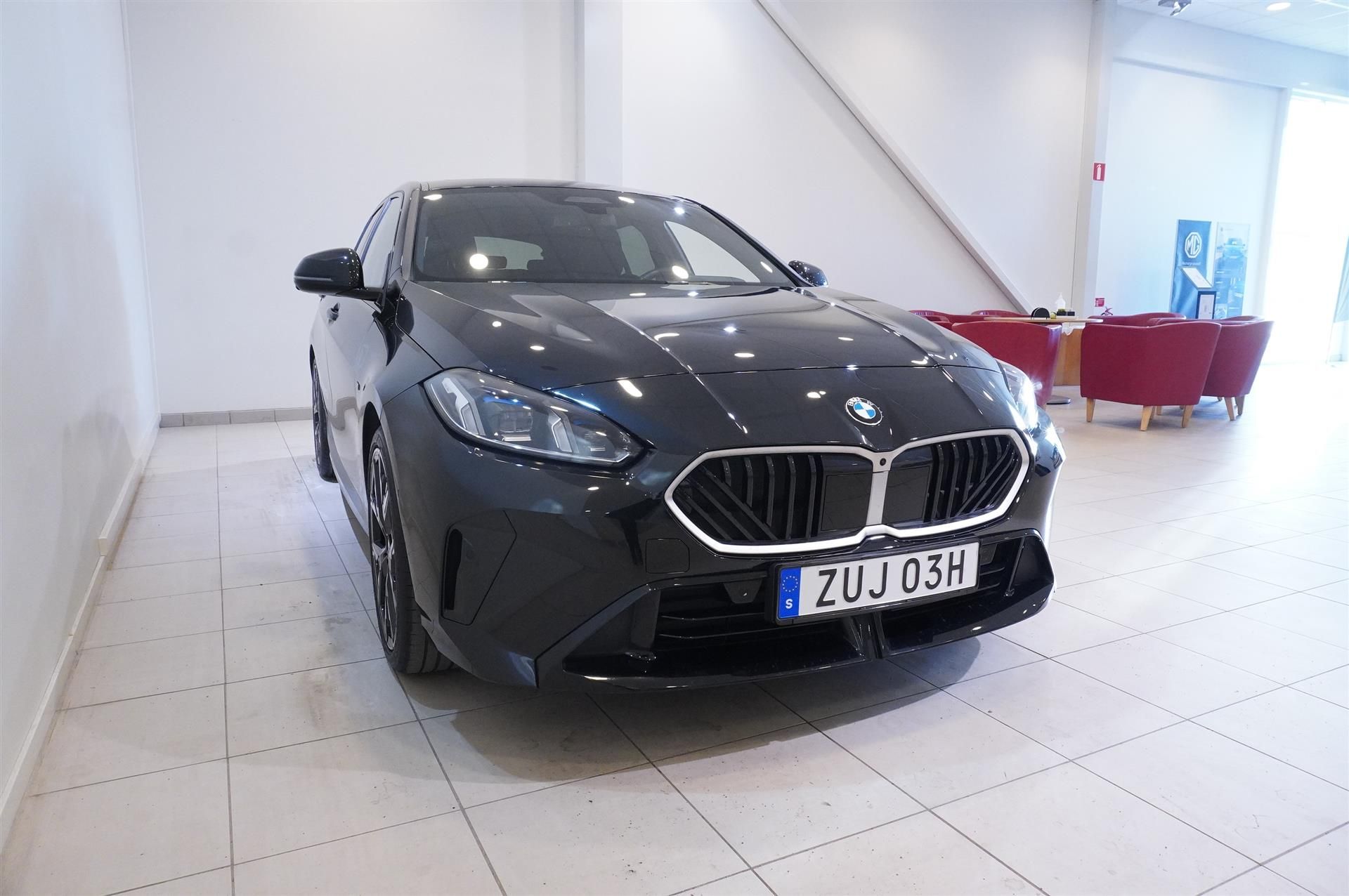 BMW 120 M Sport 2025, kuva 6/14