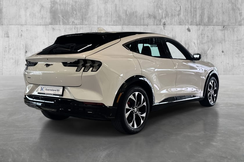 Bilde 5 av Ford Mustang Mach-E Standard Range AWD 2 års Garanti/AWD//El Seter/Ryggekamera