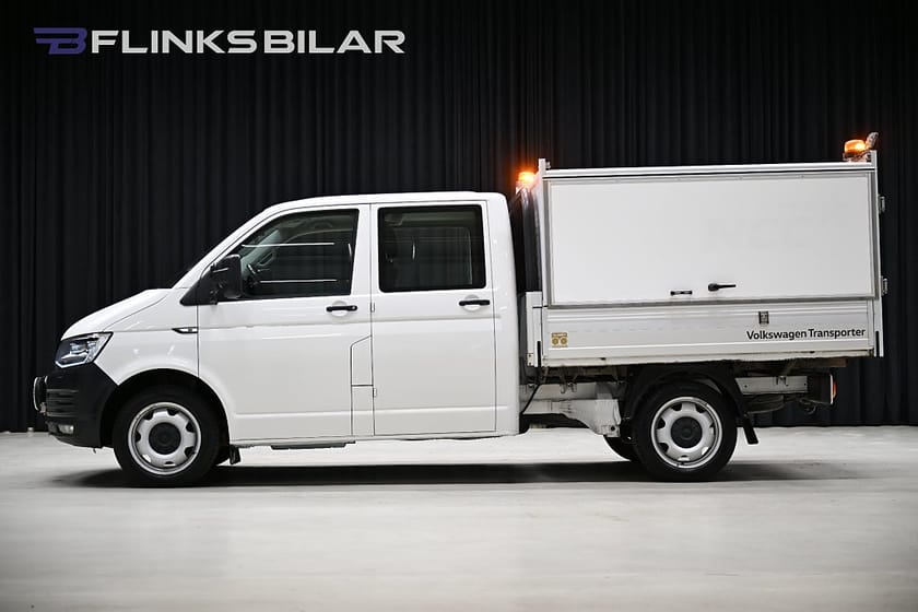 Bild 1 av Volkswagen Transporter Chassi Dubbelhytt 4Motion DSG 150HK Dubbelhytt|Kåpa|Inredd|Leasbar|SeUtr!
