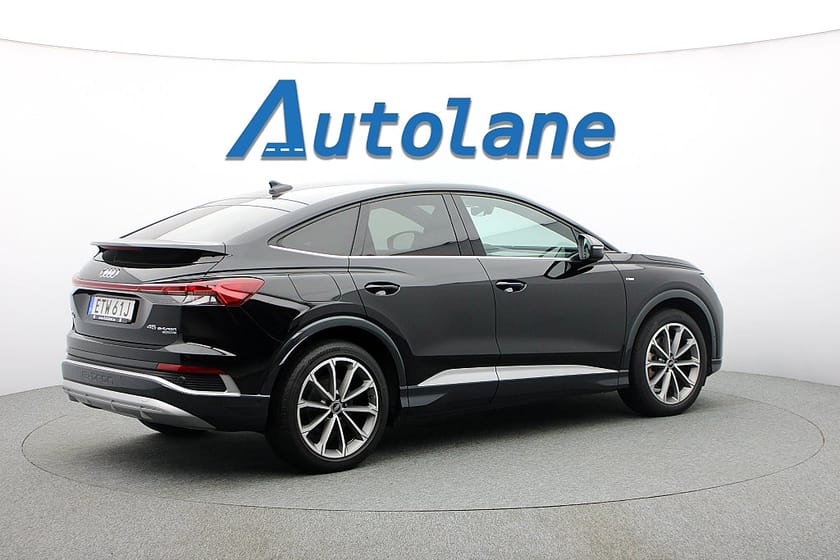 Bild 5 av Audi Q4 45 Sportback e-tron quattro Comfort, S line