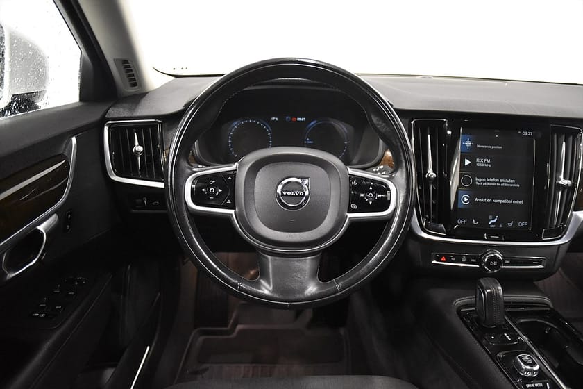 Bild 2 av Volvo V90 T8 AWD TE Momentum Drag AdaptivF Rattv P-värm 392hk