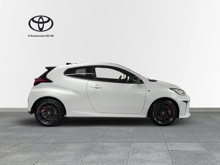 Bild 3 av Toyota GR Yaris AWD Circuit Pack Kolfiber Kamera
