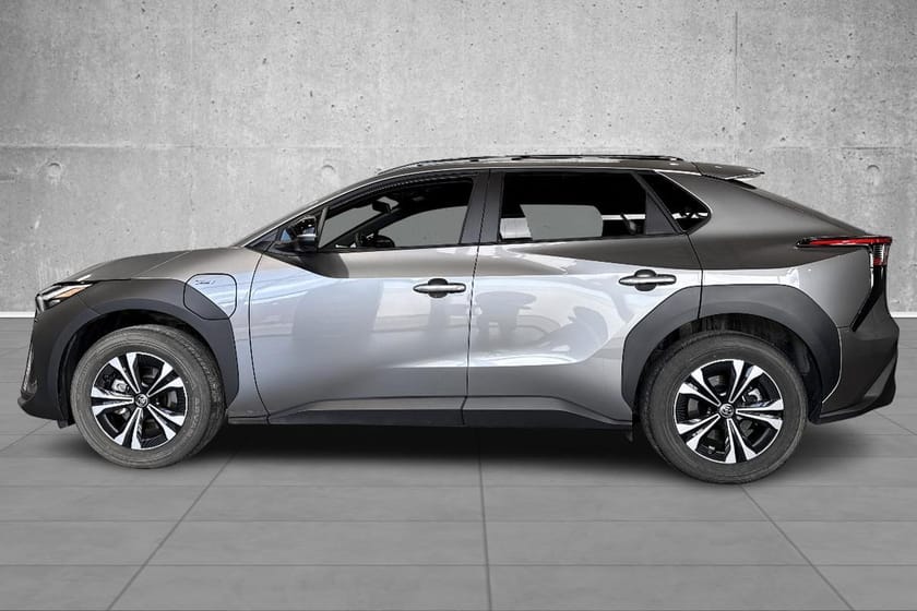 Bilde 2 av Toyota bZ4X Active Tech AWD Tecylbehandlet som ny !