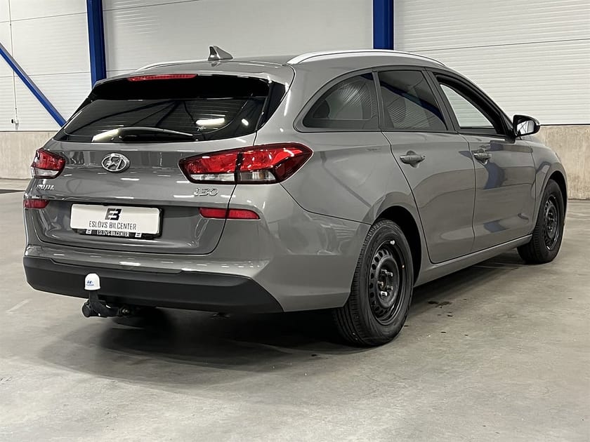Bild 4 av Hyundai i30 Kombi 1.0 T-GDI blue 120 HK / Life / Backkamera / Drag / CarPlay