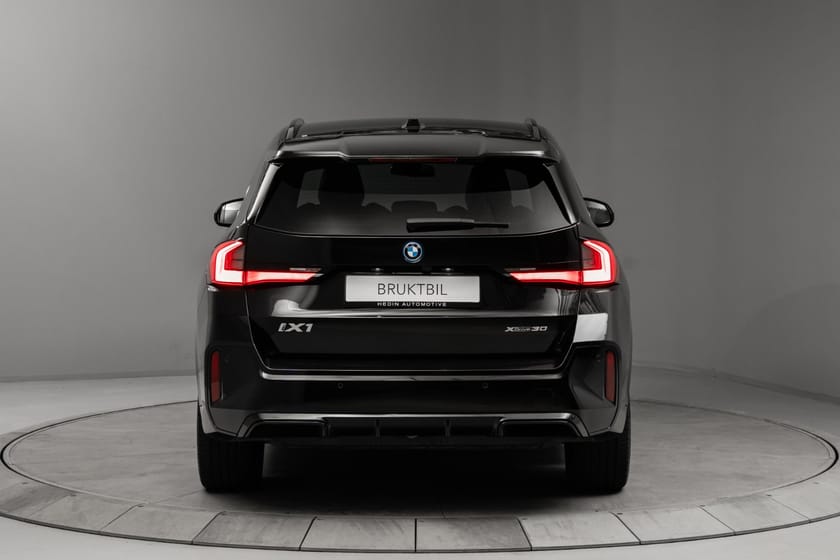 Bilde 3 av BMW iX1 xDrive30 