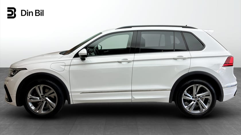 Bild 2 av Volkswagen Tiguan eHybrid R-Line 245hk /Drag/Cockpit