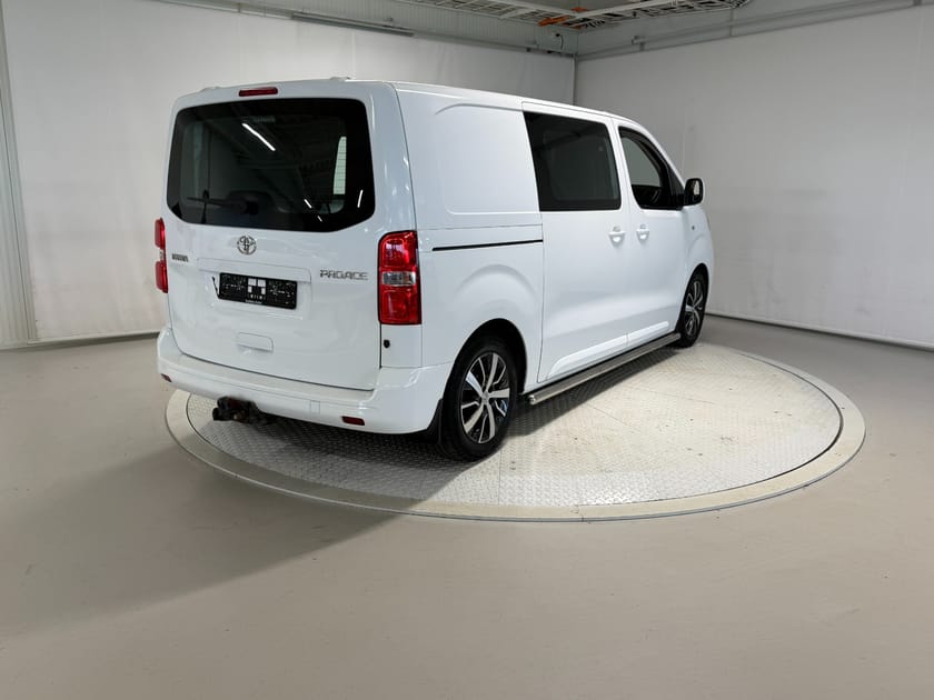 Bilde 3 av Toyota Proace 1,6 116hk Cruise/Krok/Delskinn/Ny reg.reim/EU 05.2028