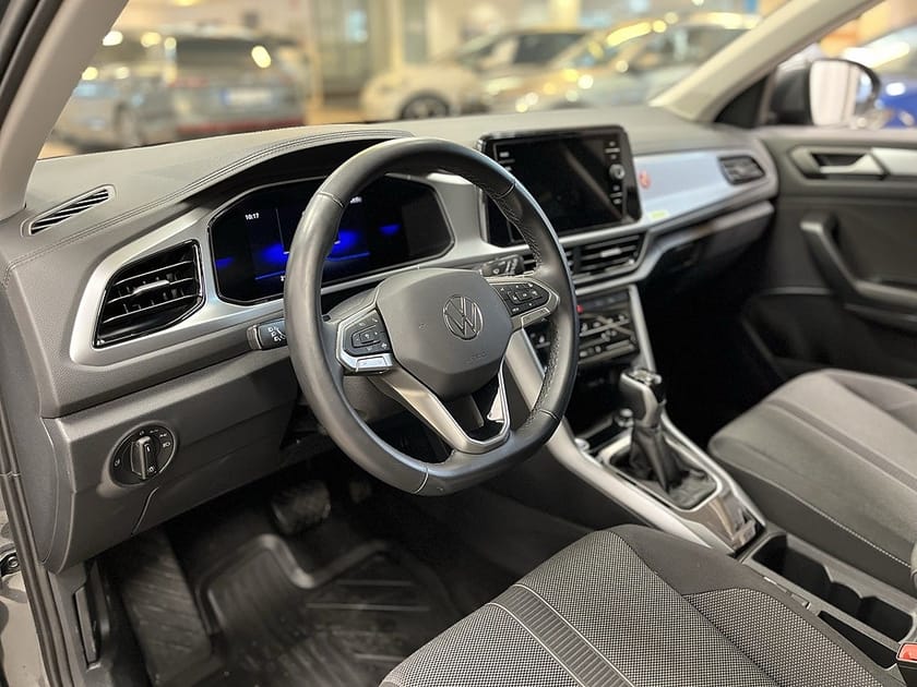 Bild 5 av Volkswagen T-Roc 1.5 TSI DSG 150hk Drag I P-Värmare