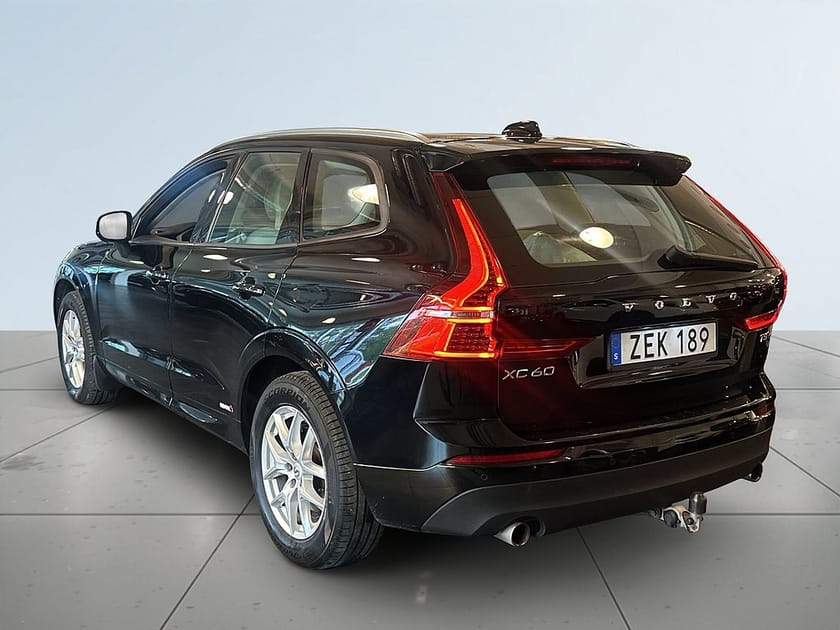Bild 5 av Volvo XC60 T5 AWD Geartronic Momentum Pro Edition/F.håll/Kamera/