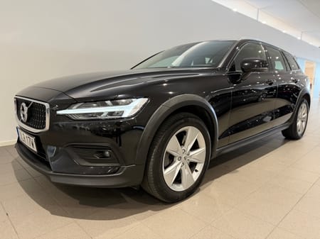 Volvo V60 Cross Country D4 AWD Advanced Edt / Dragkrok / Backkamera / Sensorer fram & bak /