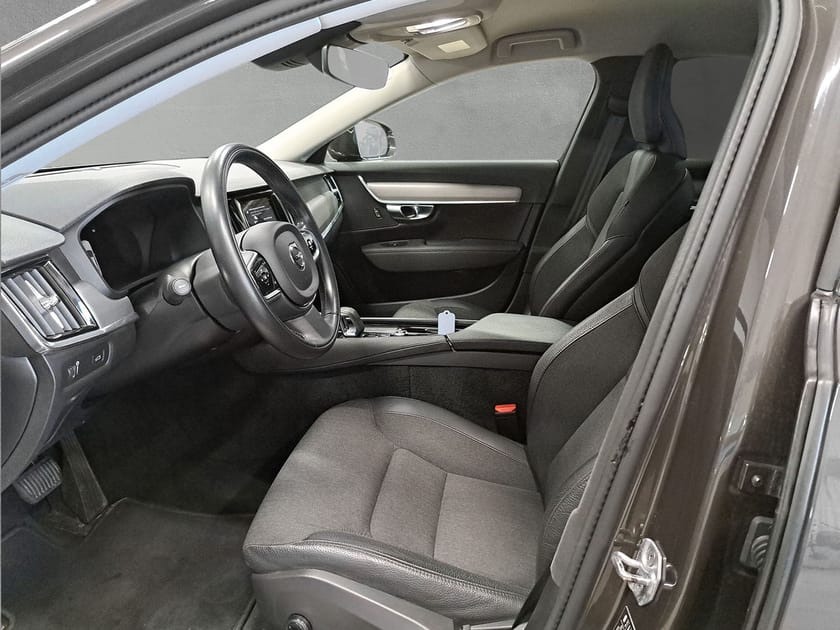 Bild 5 av Volvo S90 B4 FWD Bensin Momentum Advanced