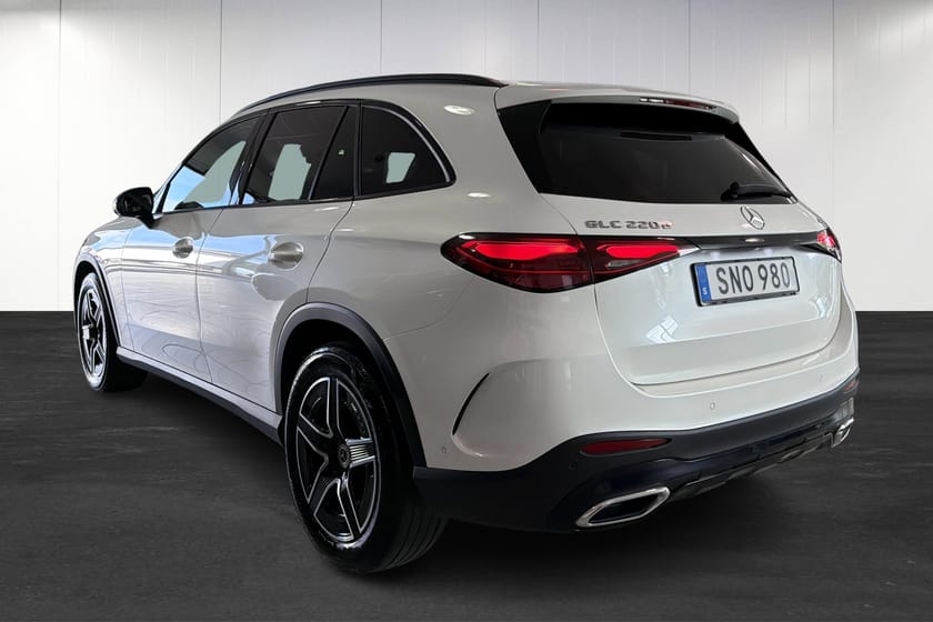 Bild 3 av Mercedes-Benz GLC 220 d 4MATIC AMG Line / Burmester  / Drag