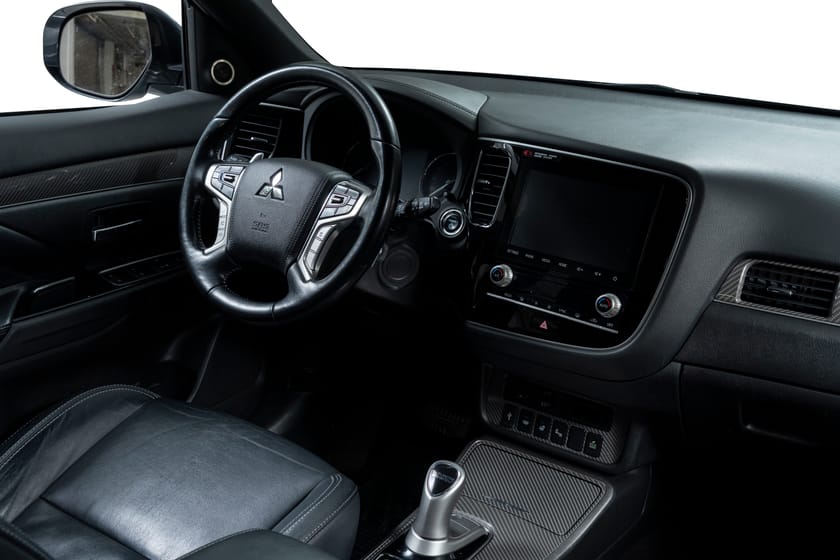 Bilde 3 av Mitsubishi Outlander PHEV Instyle 2,4l 311hk AWD | Skinn | Hengerfeste | Kamera