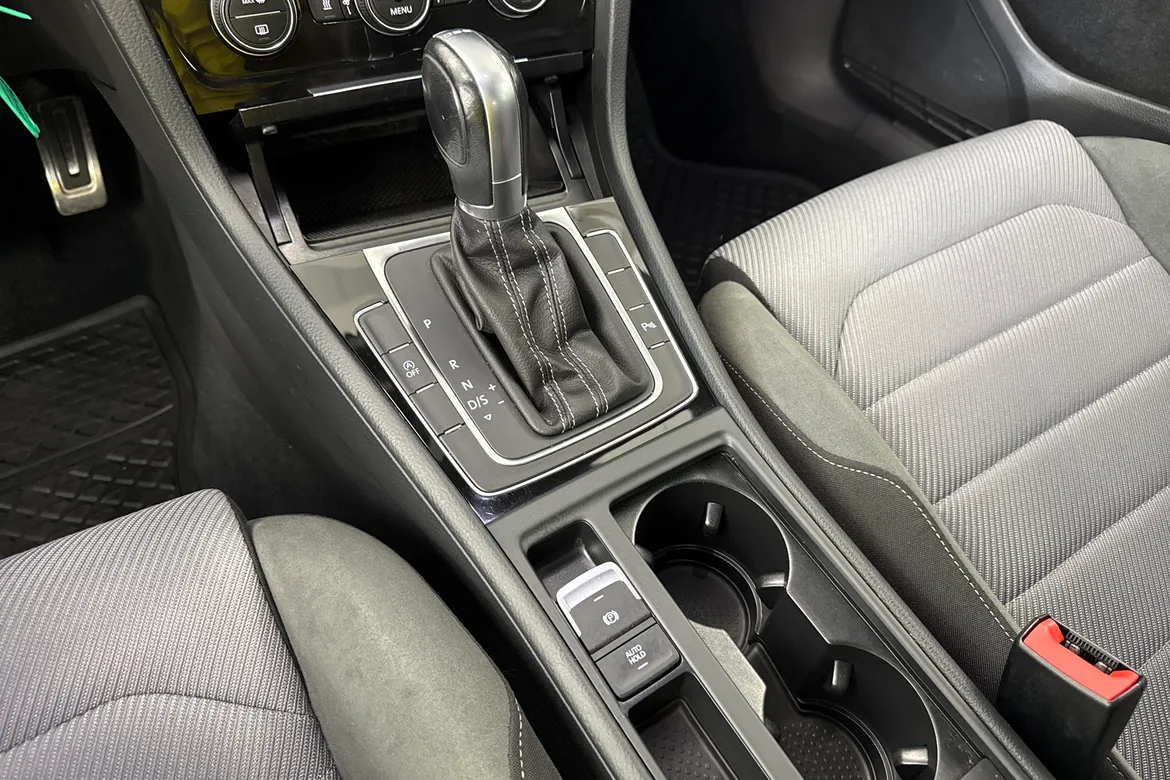 picture of a car