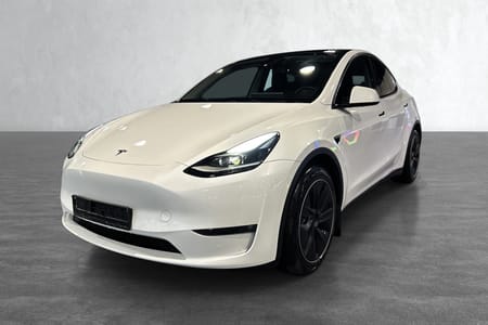 Tesla Model Y Long Range AWD LR 533km | ACC | Pano | 360kam | Krok | Garanti