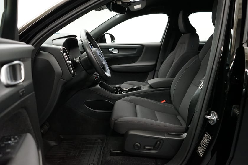 Bild 5 av Volvo XC40 Recharge Plus Edition, Baklucka elmanövrerad