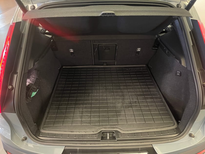 Bild 5 av Volvo XC40 Recharge T4 Core Bright