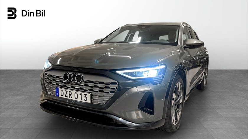 Bild 1 av Audi Q8 50 e-tron quattro 340HK Proline