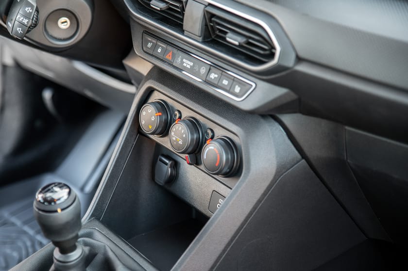 Bild 5 av Dacia Sandero TCe 90 essential Demobil/Bluetooth/Farthållare