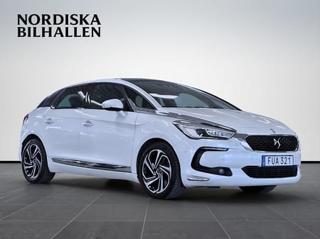 DS 5 2.0 BlueHDi Taklucka Backkamera Skinn Bluetooth GPS