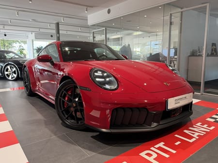Porsche 911 Carrera GTS
