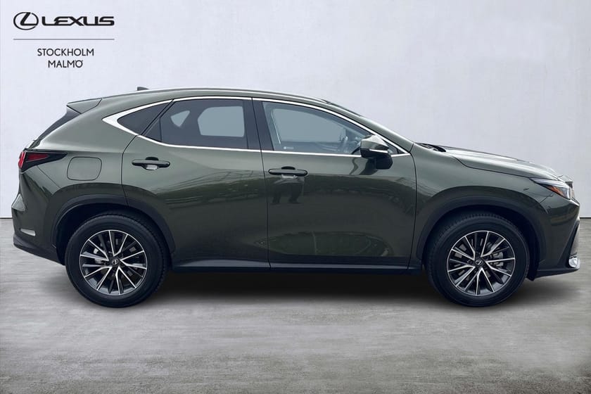 Bild 5 av Lexus NX 450h+ Business Plus AWD Drag Skinn P-värmare Backkamera Navi