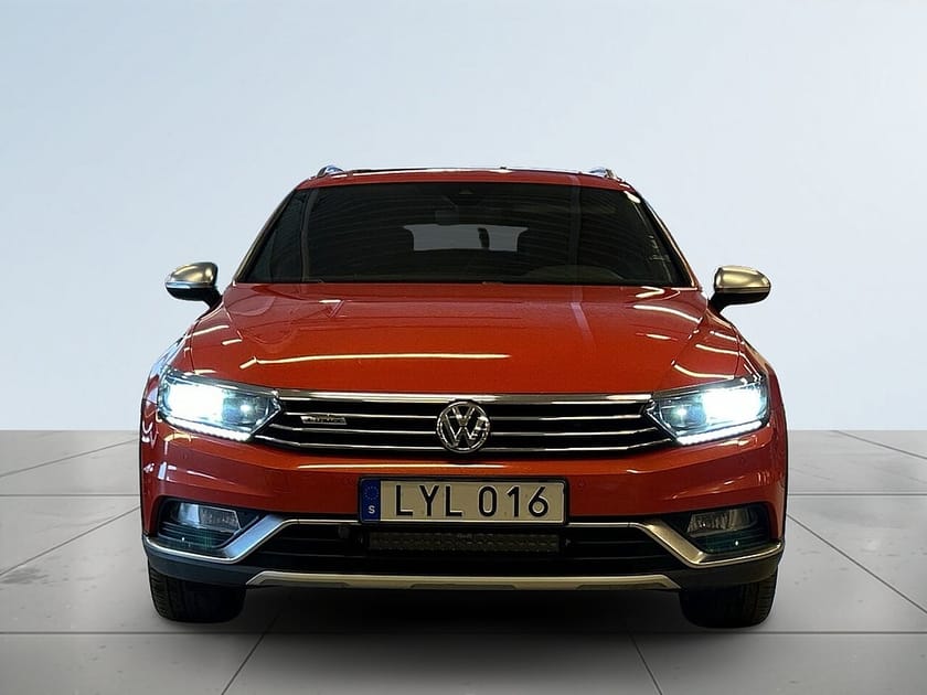 Bild 2 av Volkswagen Passat Alltrack 2.0 TDI Drag/Kamera/MoK/Pano/Skinn/LED-Ramp/Rem bytt