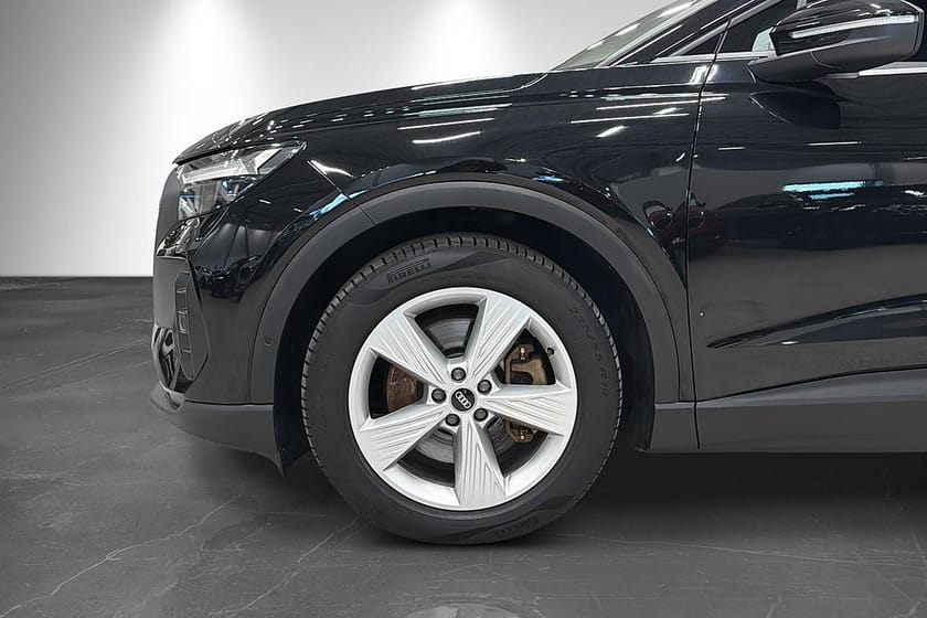 Bild 2 av Audi Q4 45 e-tron quattro Audi 265hk Drag Adaptiv B-kam Moms