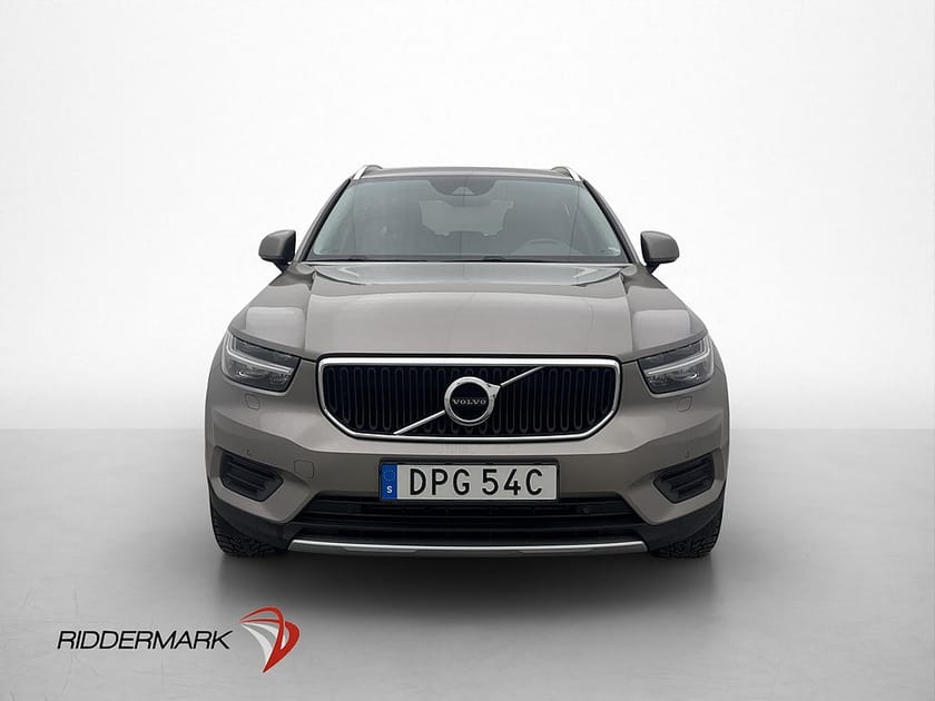 Bild 2 av Volvo XC40 T4 190hk Momentum VOC Värmare Skinn CarPlay Drag