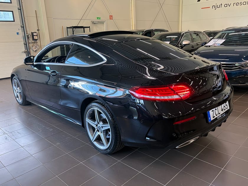 Bild 4 av Mercedes-Benz C 200 Coupé 7G-Tronic Plus AMG Pano Burmester Navi Kamera