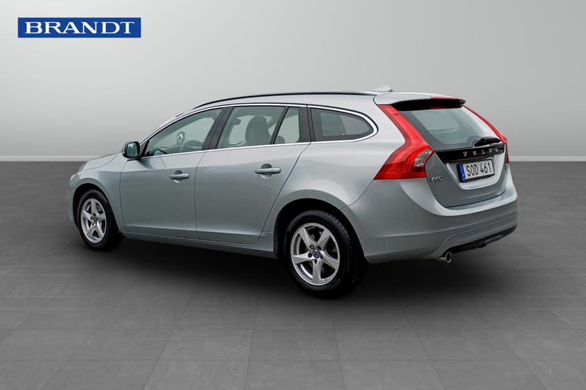 Bild 3 av Volvo V60 D3 Classic Momentum, Drag, Rattvärme, Programbar bränslevärmare,