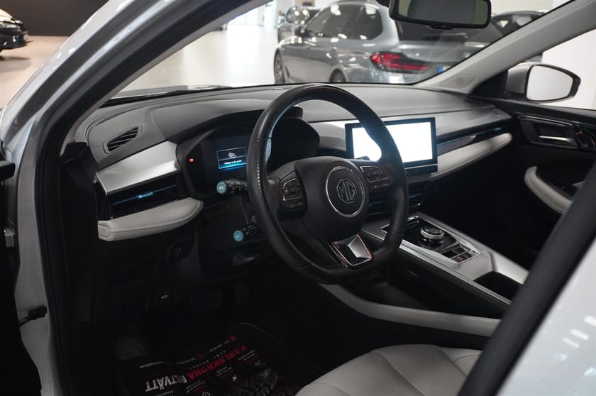 Bild 4 av MG 5 Long Range Lux 61 kWh CarPlay Elstol 360 Kam