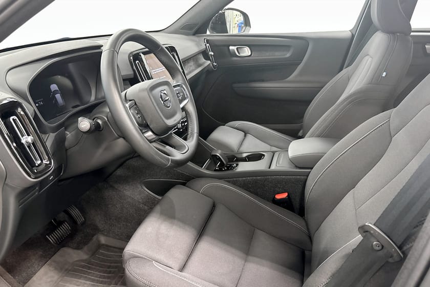 Bild 5 av Volvo EX40 Single Motor Extended Range R Core SE