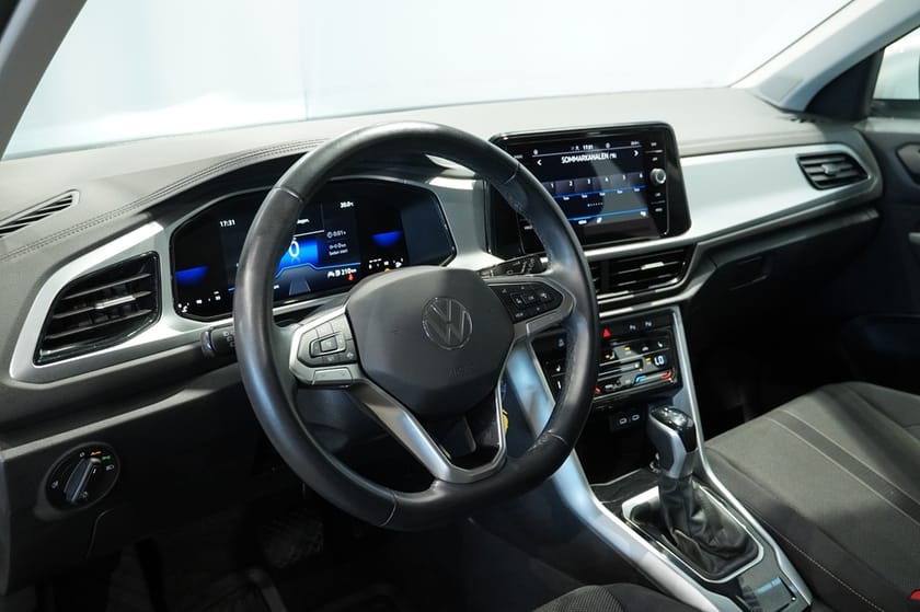 Bild 5 av Volkswagen T-Roc 1.5 TSI 150HK KAMERA ACC SENSORER