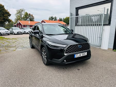 Toyota Corolla Cross Hybrid AWD-i