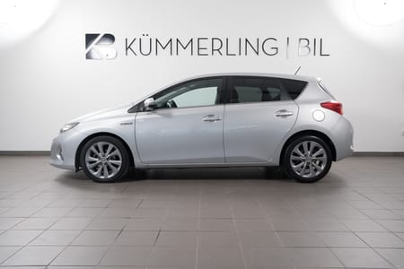 Toyota Auris Hybrid e-CVT 136hk Edsition 50 Backkamera/Keyless/BT