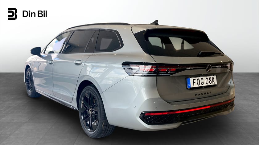 Bild 3 av Volkswagen Passat Variant eHybrid 272 DSG6 R-LINE