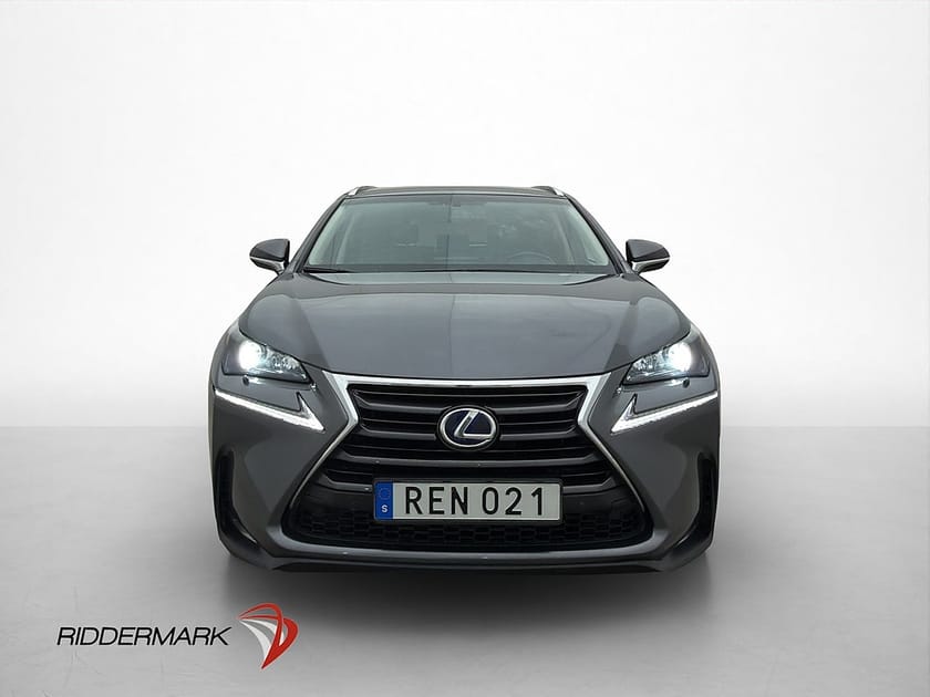 Bild 2 av Lexus NX 300h AWD Executive Kamera Navi Skinn Elstolar Drag