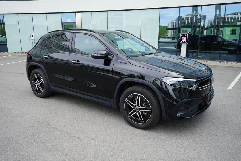 Bilde 1 av Mercedes-Benz EQA 300 4MATIC EQA300 AMG / mye fint utstyr !