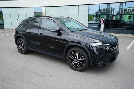 Mercedes-Benz EQA 300 4MATIC EQA300 AMG / mye fint utstyr !