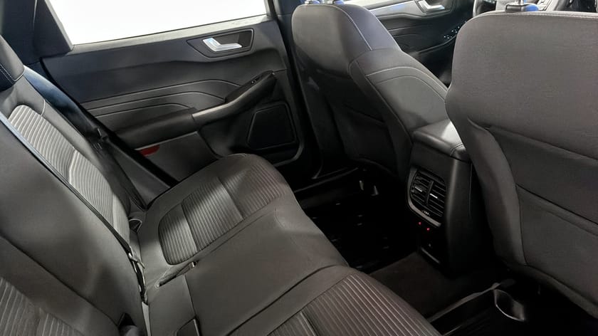 Bild 5 av Ford Kuga Plug-In Hybrid Titanium PHEV 225hk Automat