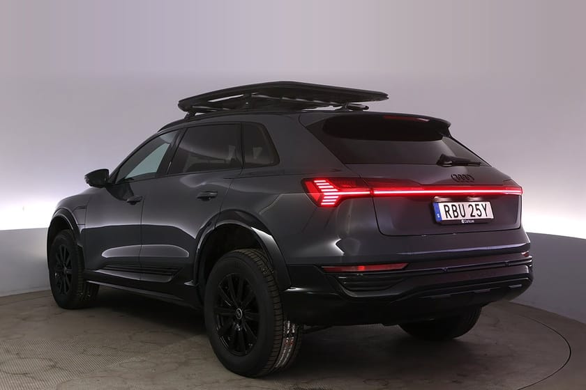 Bild 4 av Audi Q8 55 e-tron quattro Dakar Edition Pano B&O HUD 360 AdapFarth